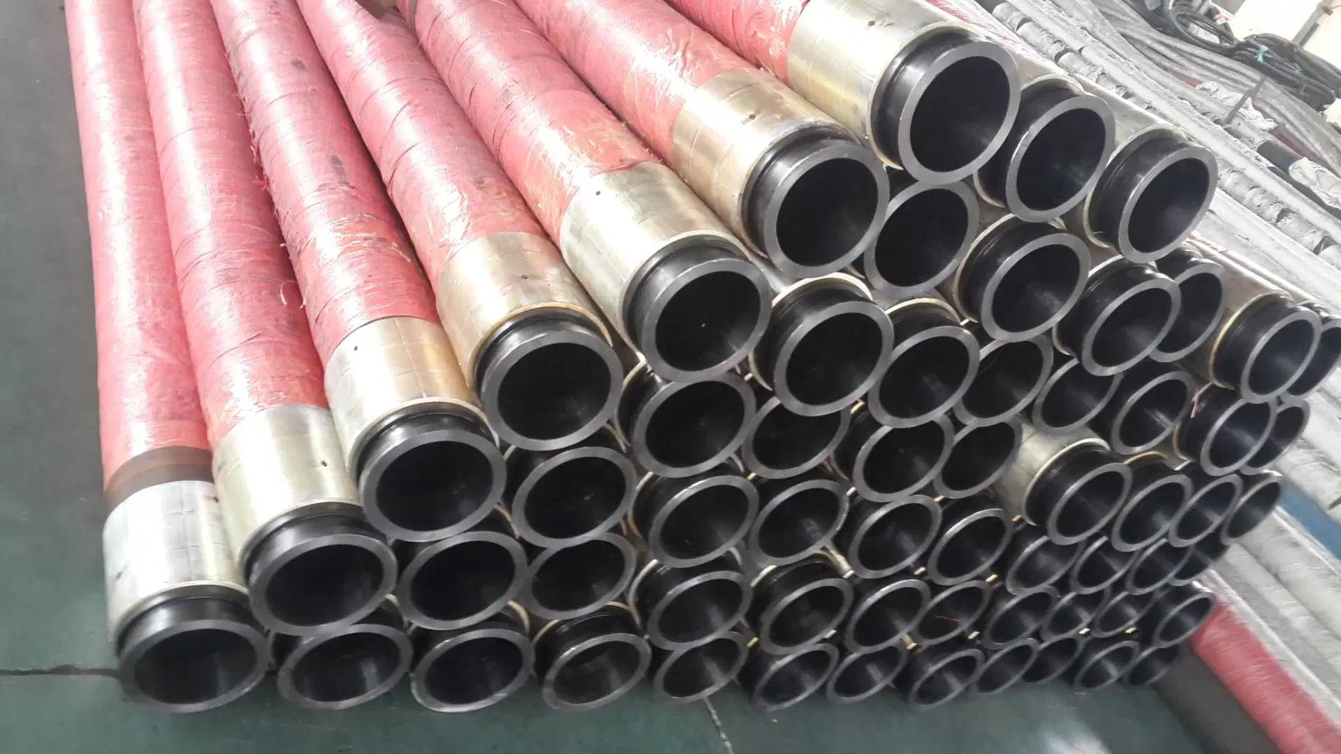 High Pressure Fabric Reinforced Concrete Pump Rubber End Hose 85bar