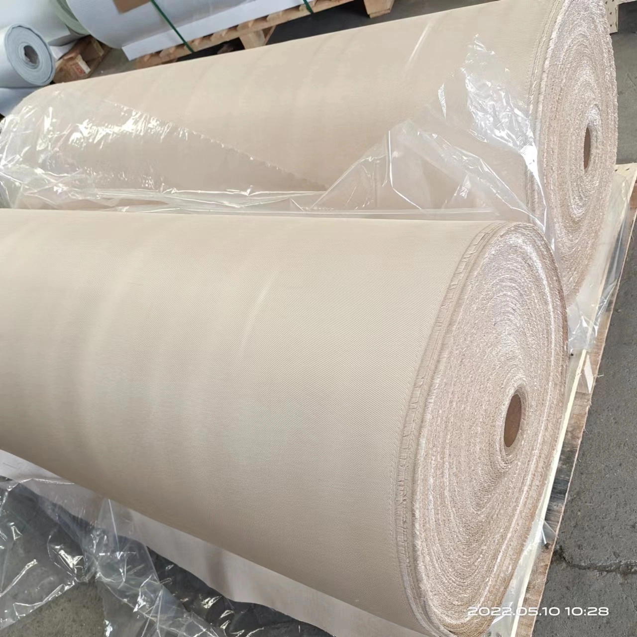 1.25mm 33oz White or Brown Heavy Duty Radiant Heat Protection Silica Glass Cloth for Molten Metal Protection Heat Shields Welding Blankets