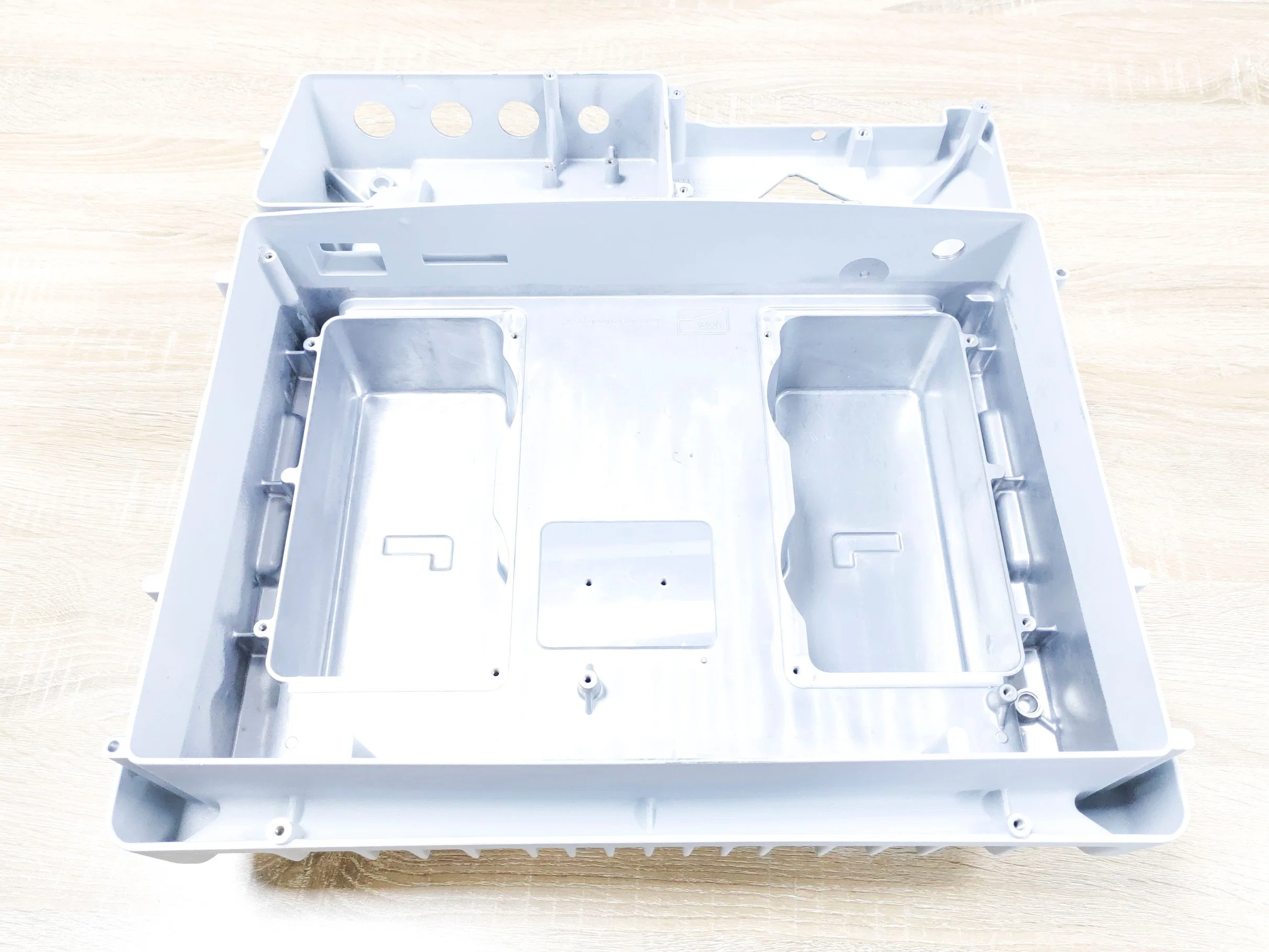 CNC-Bearbeitung/Inverter Gehäuse/Aluminiumlegierung Hochdruck-Druckguss/Präzisionsbearbeitung