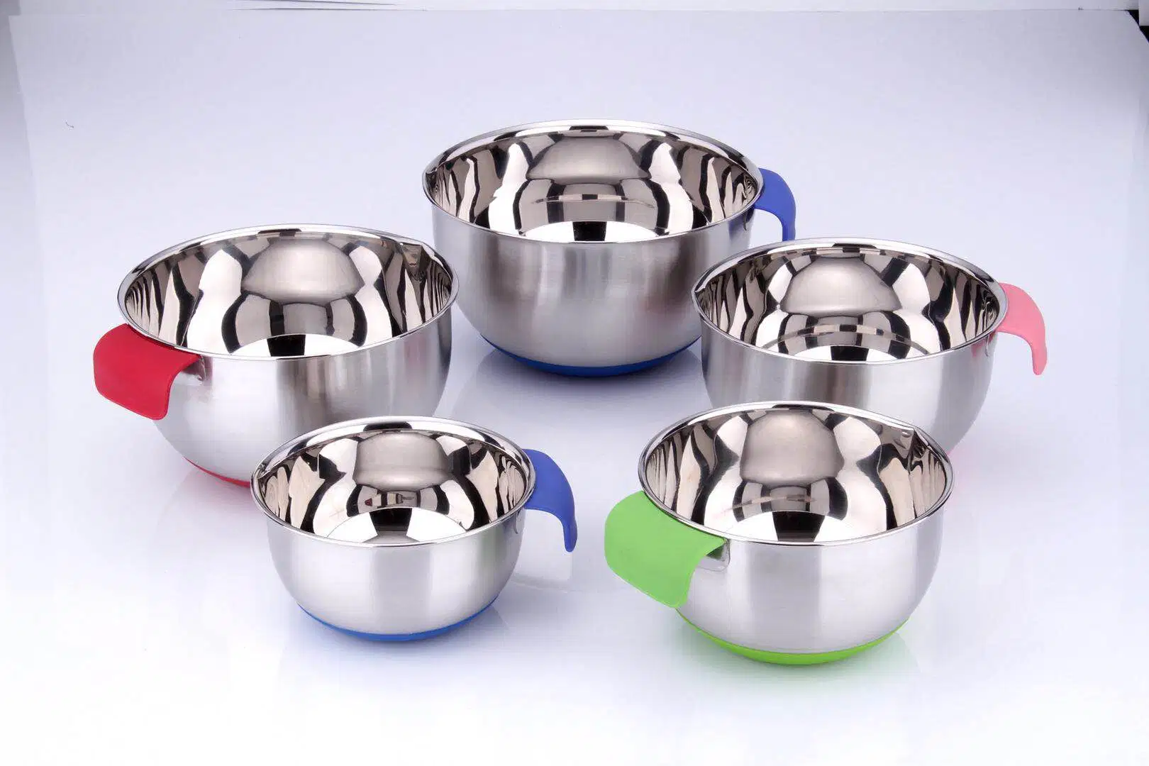 China Kitchenware Multi-Size Handle Plastic Glass Lid Silicone Stainless Steel Salad Bowl