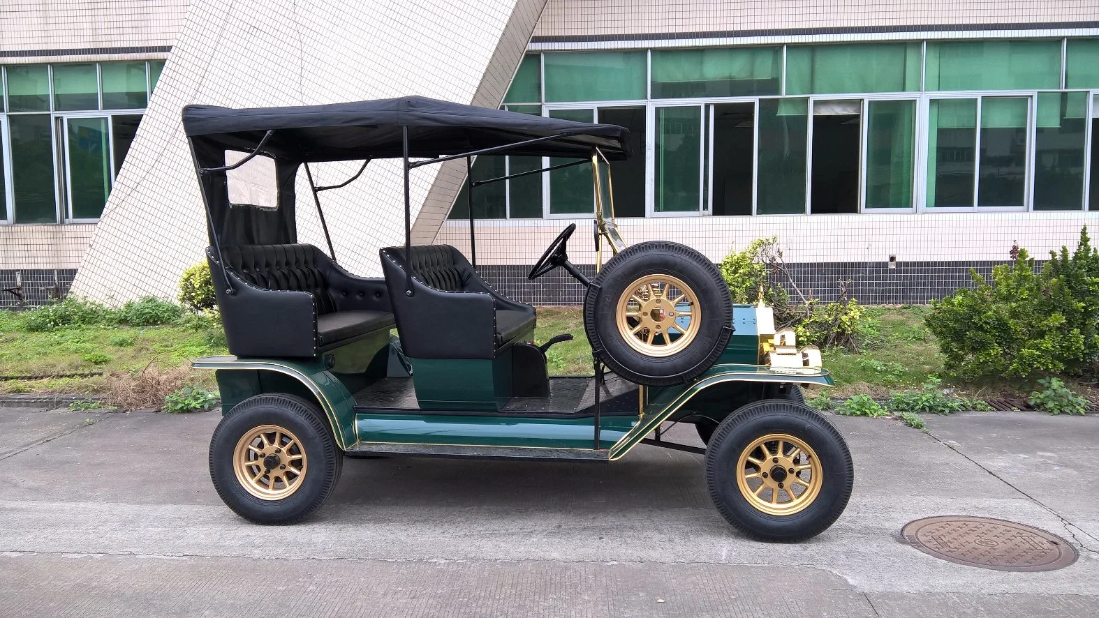 Fabricante chinês de carrinho de golfe elétrico vintage para resorts.