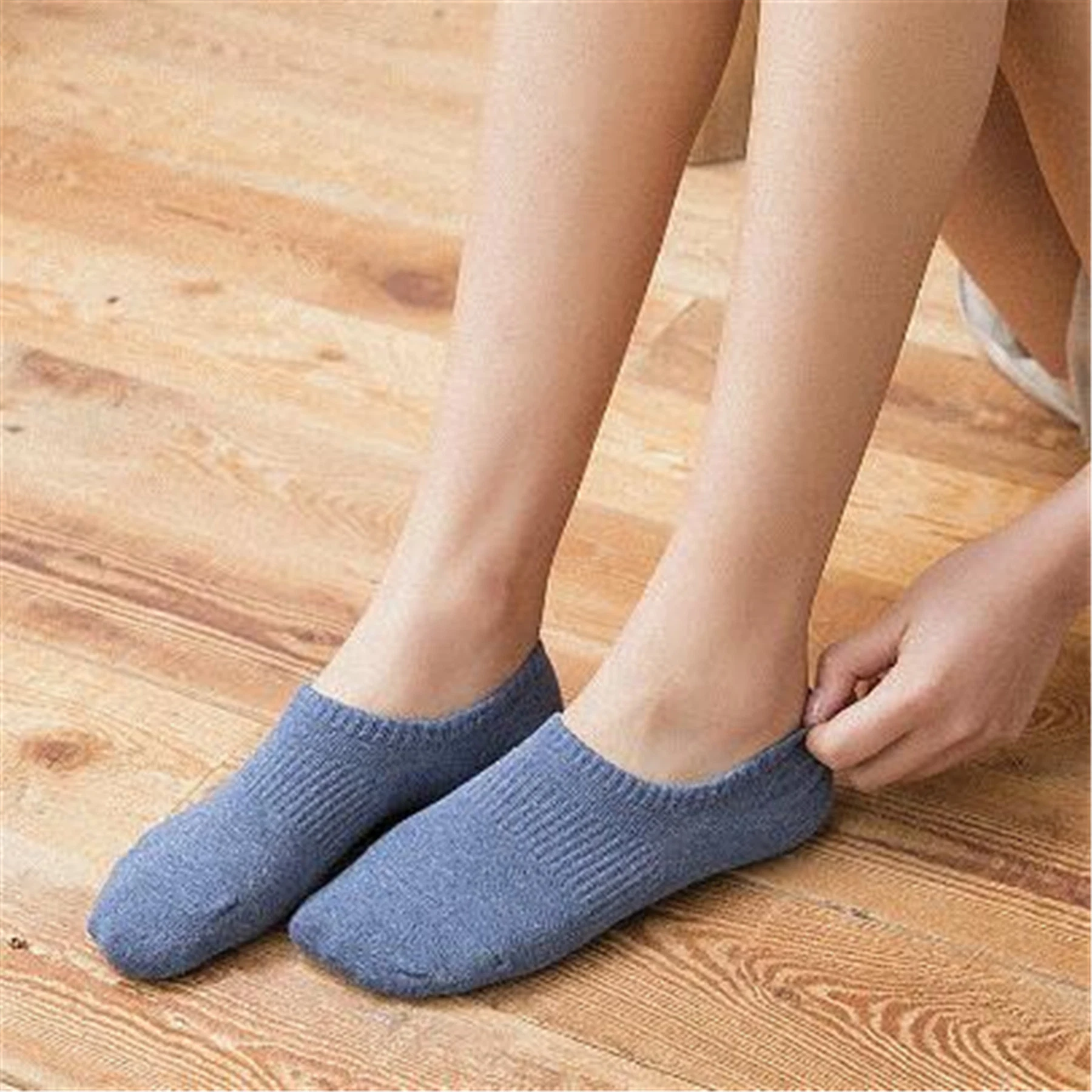 Slip Socks Wholesale OEM Custom Women Socks