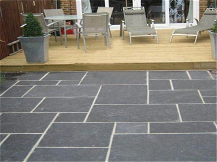 Carreaux de sol extérieur en pierre naturelle poli/rocailleux/pavés d'ardoise noire pour l'extérieur décoration extérieure