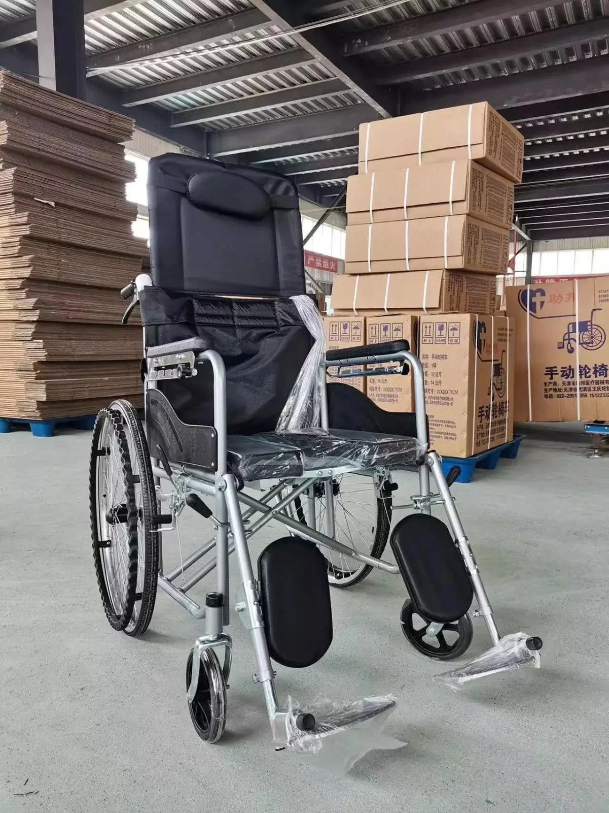 Foldable Manual Aluminum Alloy Frame Wheelchair with Dining Table and Toilet Power Wheelchair