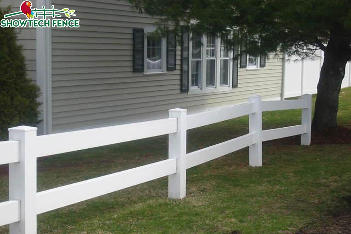 Beautiful Designed Plastic PVC Horse Rail Farm Fence and Fence Post