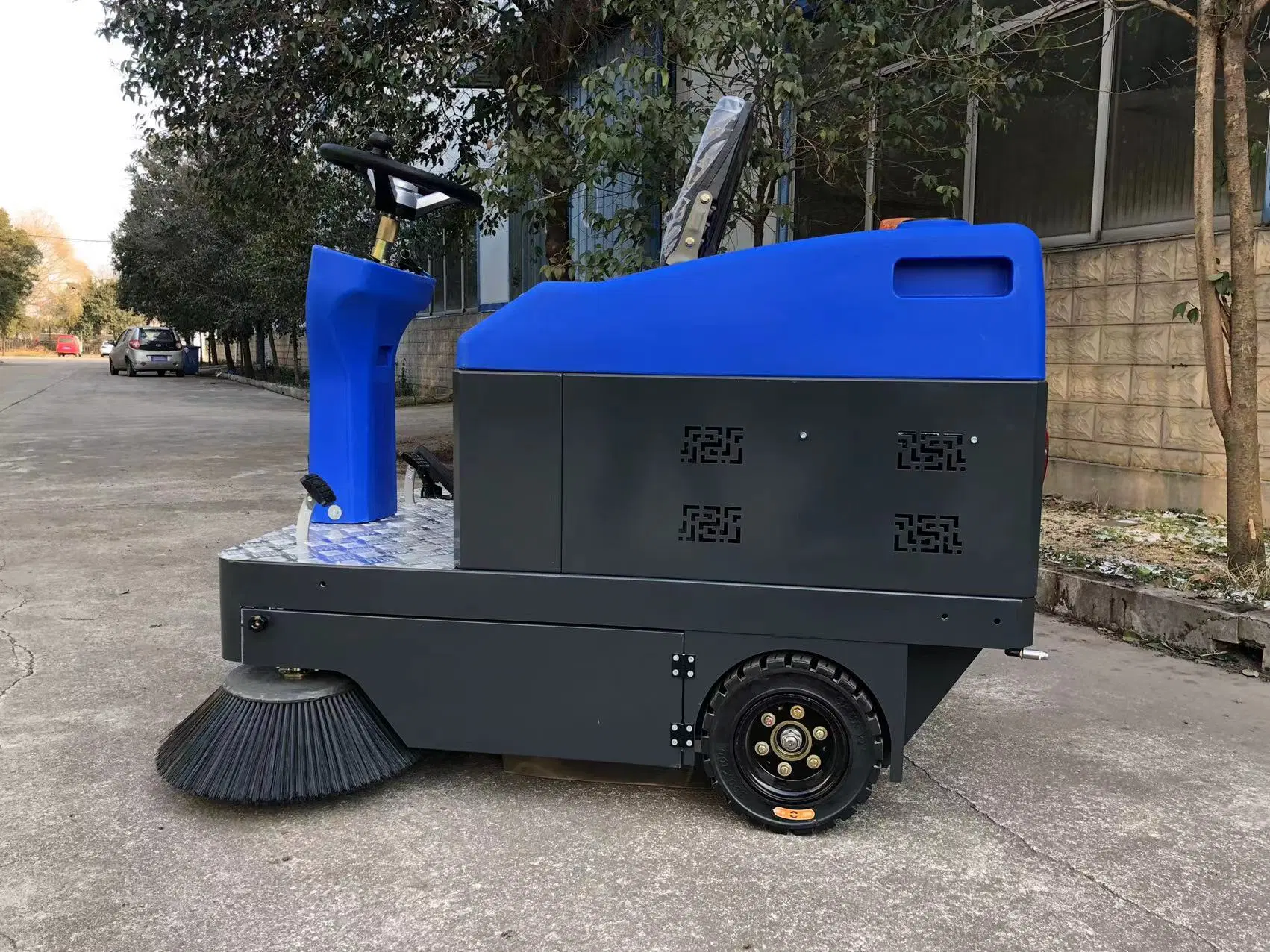 Ride-on Automatic Electric Battery Smart Sweeper Commercial Floor Sweeper with Factory Price