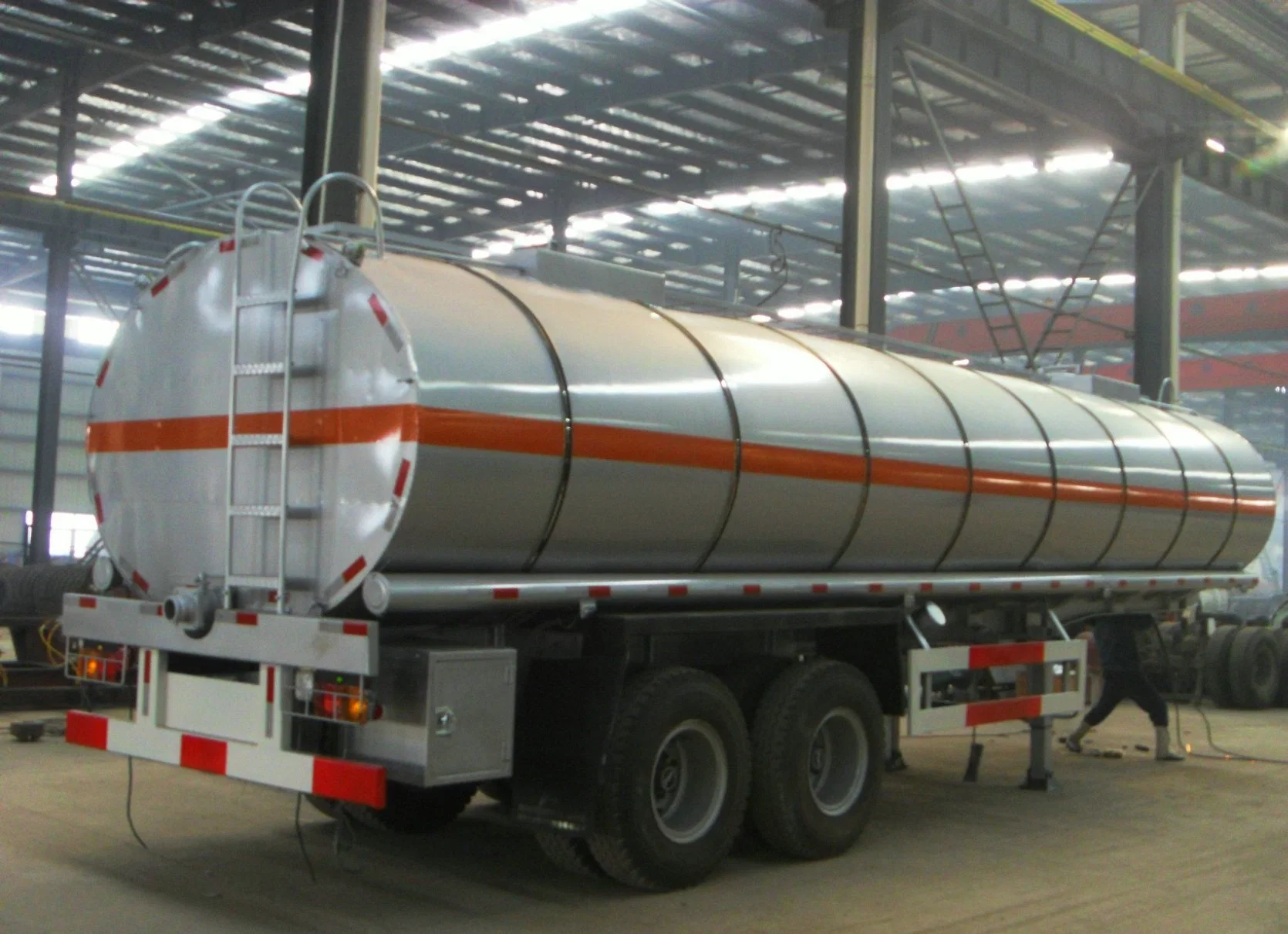 30t -38t Stainless Tanker Trailer Insulated Steam Heating System for Transport Hot Liquid Coal Tar Oil, Crude Oil, Waxs Chemcial