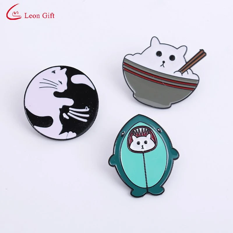 Großhandel Custom Logo Cartoon Tiere Niedlichen Kleinen Schüssel Raum Rund Yin und Yang Cat Zubehör Geschenke Legierung Metall hart weich Brosche Emaille Abzeichen Lapel Pin