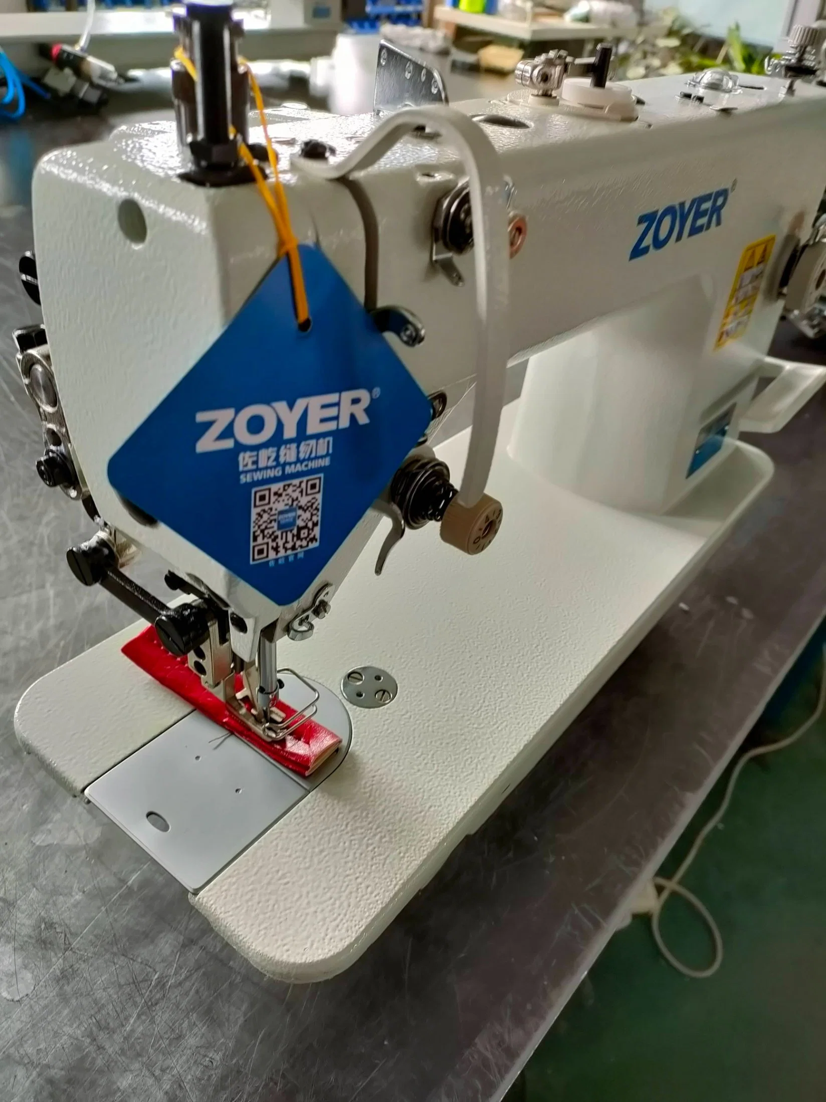 Zy0303 Zoyer Top with Bottom Feed Heavy Duty Sewing Machine Sample Customization