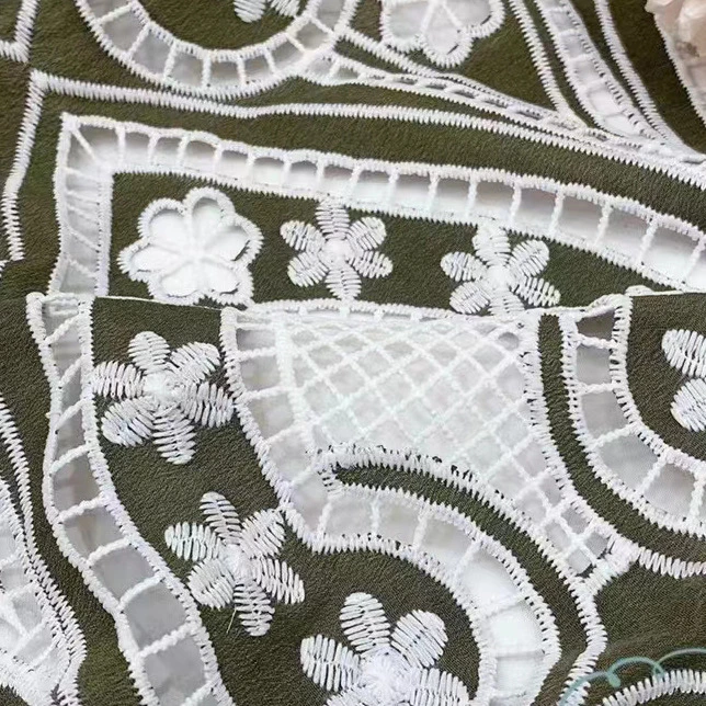 Tissu de broderie Laser femmes robe en mousseline de haute qualité de tissu bleu vert soluble dans l'eau de la Dentelle de gros de tissu