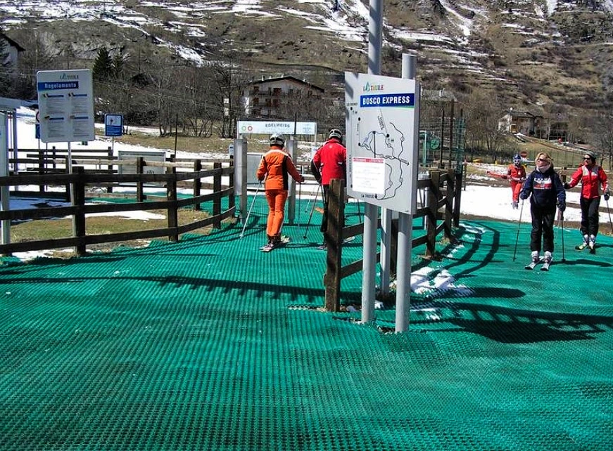 Terrain de Jeu Tapis de sol en caoutchouc avec des creux de protéger les enfants contre les dommages