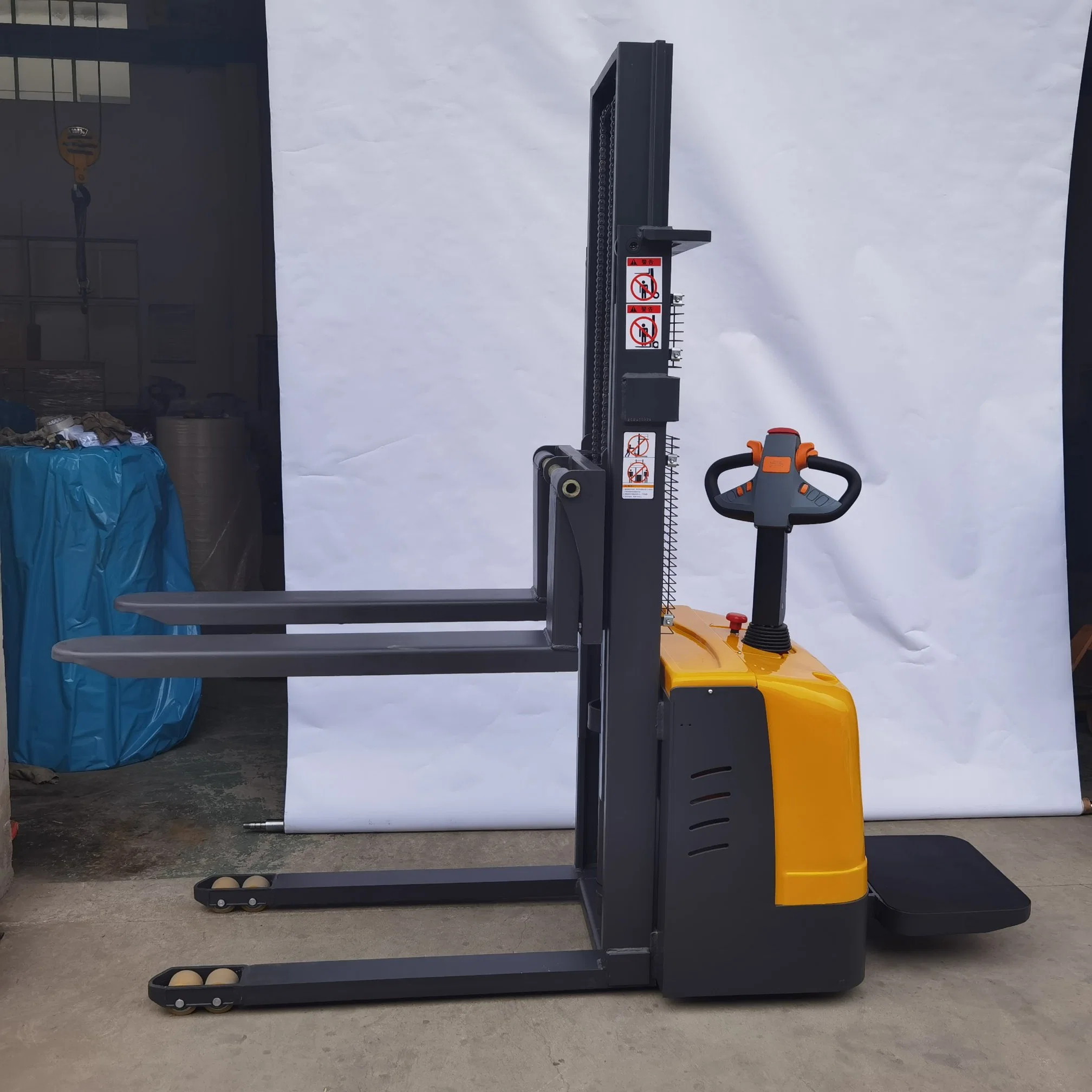 2.0ton 2000kg Material Handling Equipment Pallet Electric Loader with Battery Operation