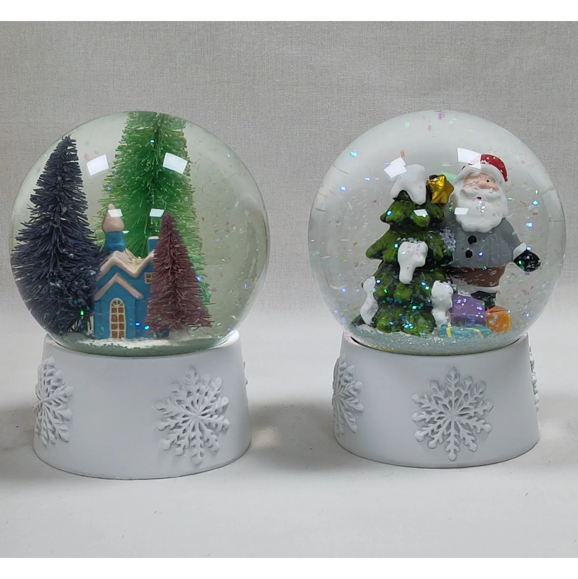 Cheap OEM Handmade Glass Water Globe Resin Snow Globe for Home Decor