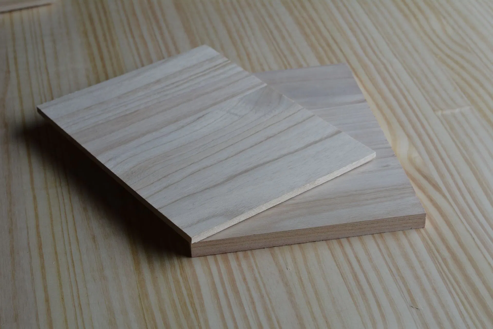 Chinese Birch Finger Joint Board Environmental Protection Bamboo Board Paulownia Wood Larch Wood