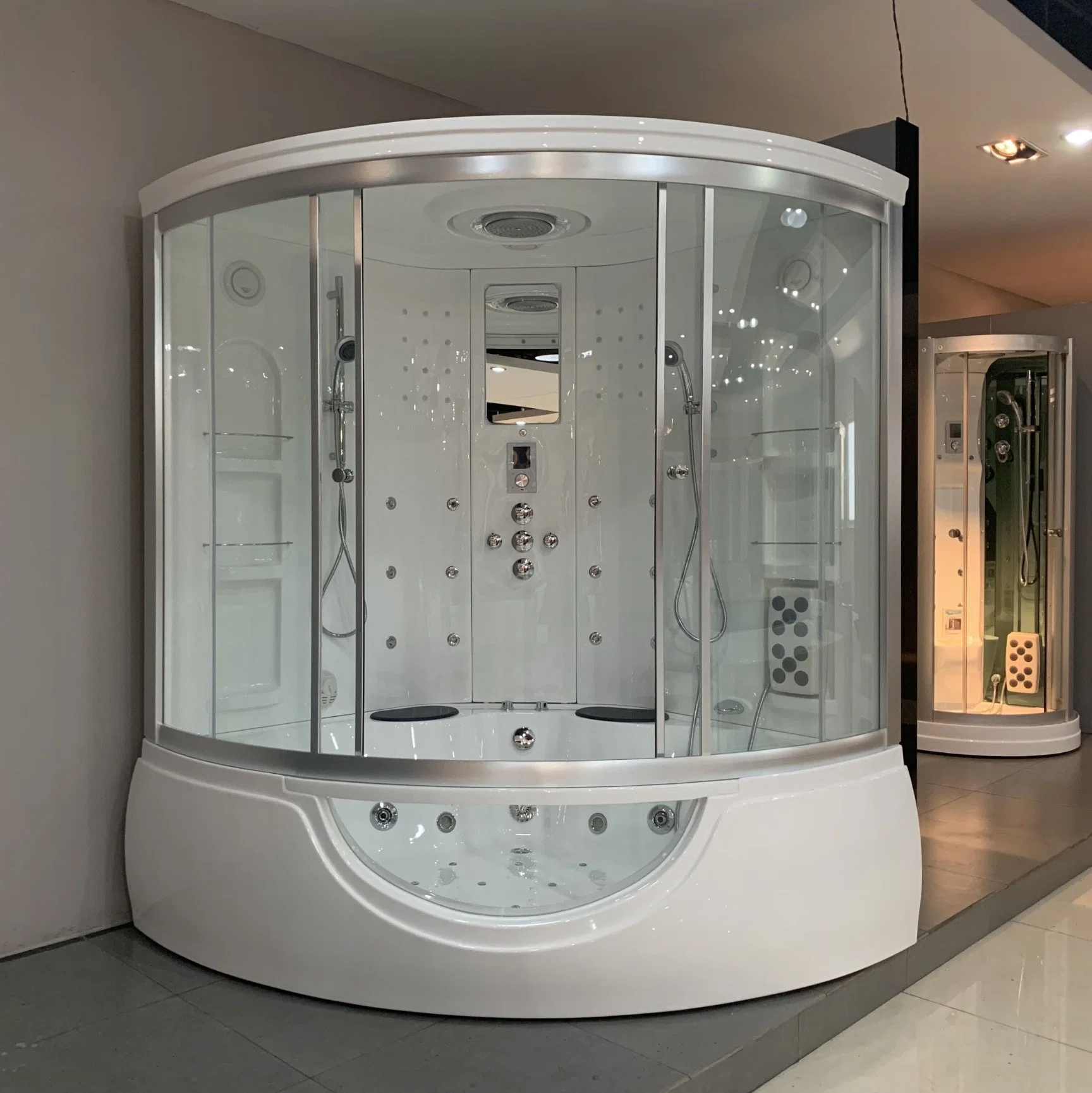 Steam Bath Shower Room with Jacuzi Bath Tub Good for Health Beauty Moisturize Skin Releax SPA