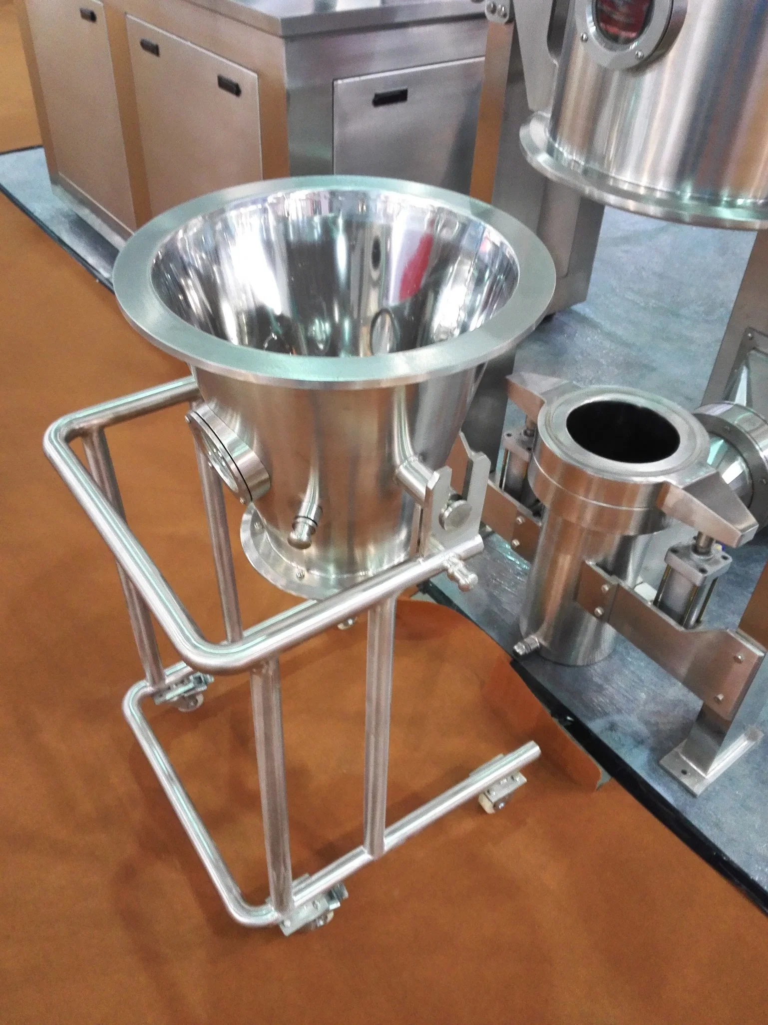 FL Small Pharmaceutical Lab Use Mini Fluidized Bed Drying Granulator Fluid Bed Dryer