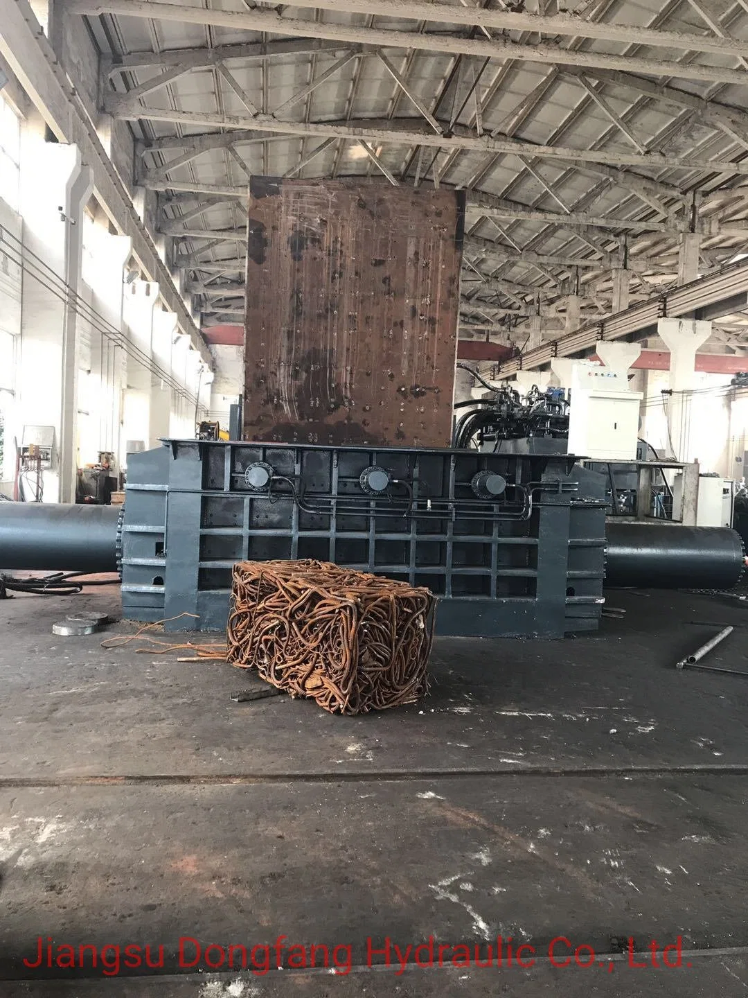 Two Rams Hydraulic Baler Machine for Scrap Metal Recycling