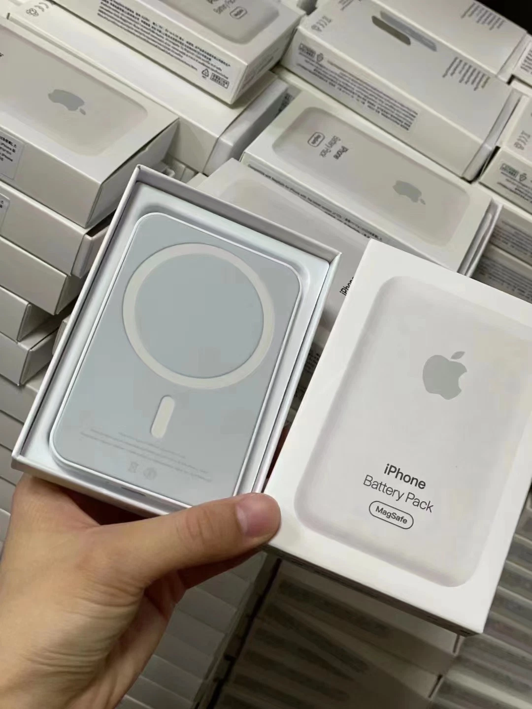 Mini d'origine magnétique de sauvegarde Mobile Cell Phone Safe bloc-batterie chargeur sans fil de la Banque d'alimentation de frais pour Apple iPhone 12 13 OEM