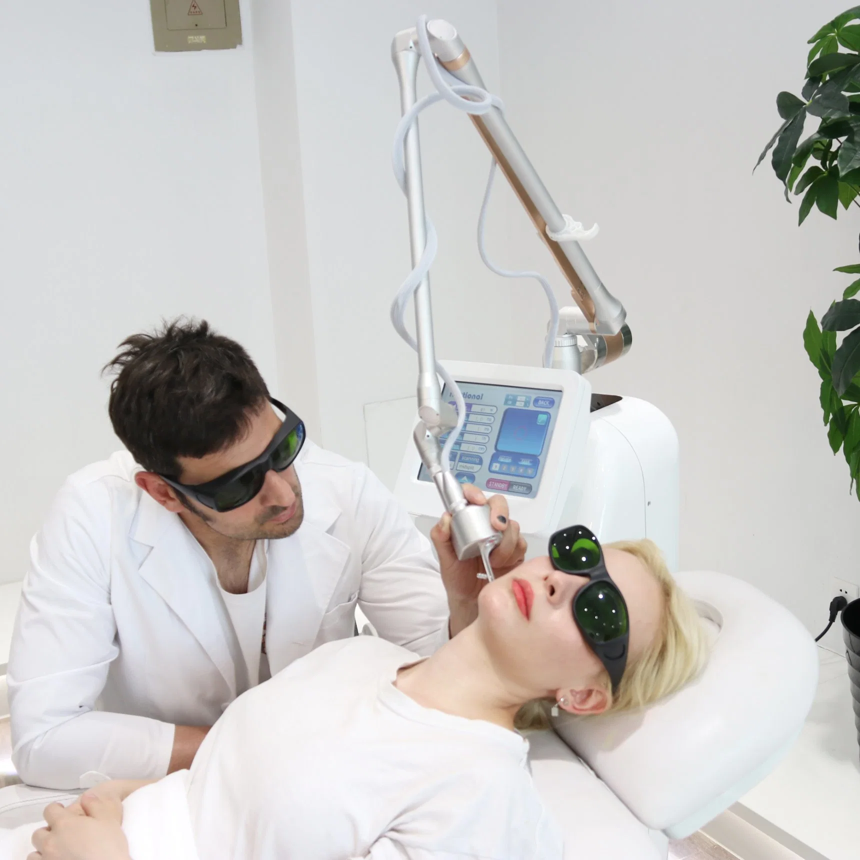 Beauty Care Removal Scars Acne Laser Spot Removal Skin Tag Removal Machine Fractional Laser Rejuvenation 10600nm