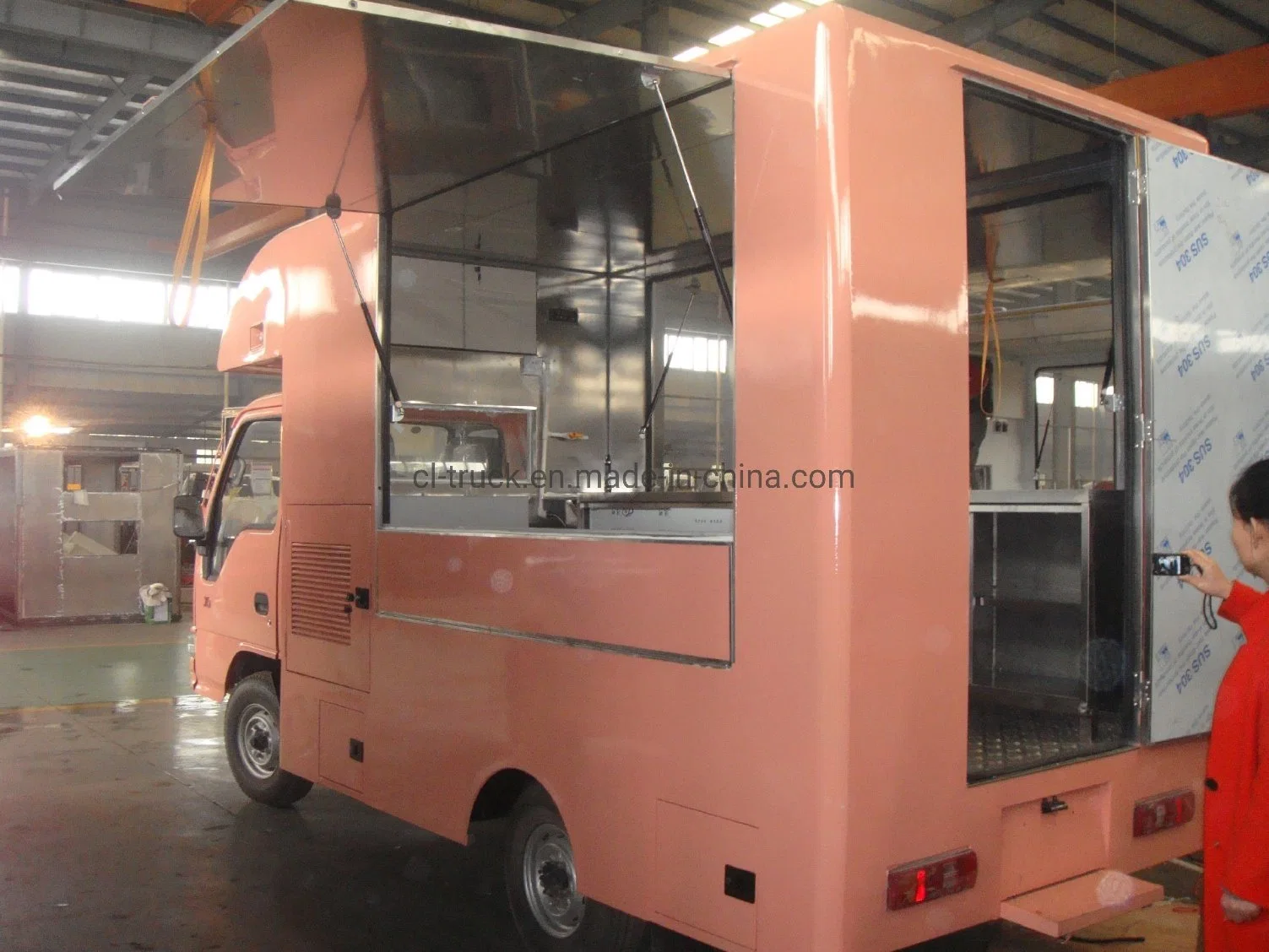 Foton JAC Karry Ice Cream Coffee Kitchen Workshop Mobile Food Truck Cart Price for Sale in Dubai