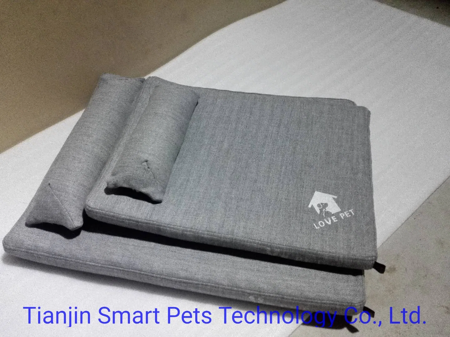 Manufacturer Soft Feeling Square Pet Dog Cat Mat Heated Products