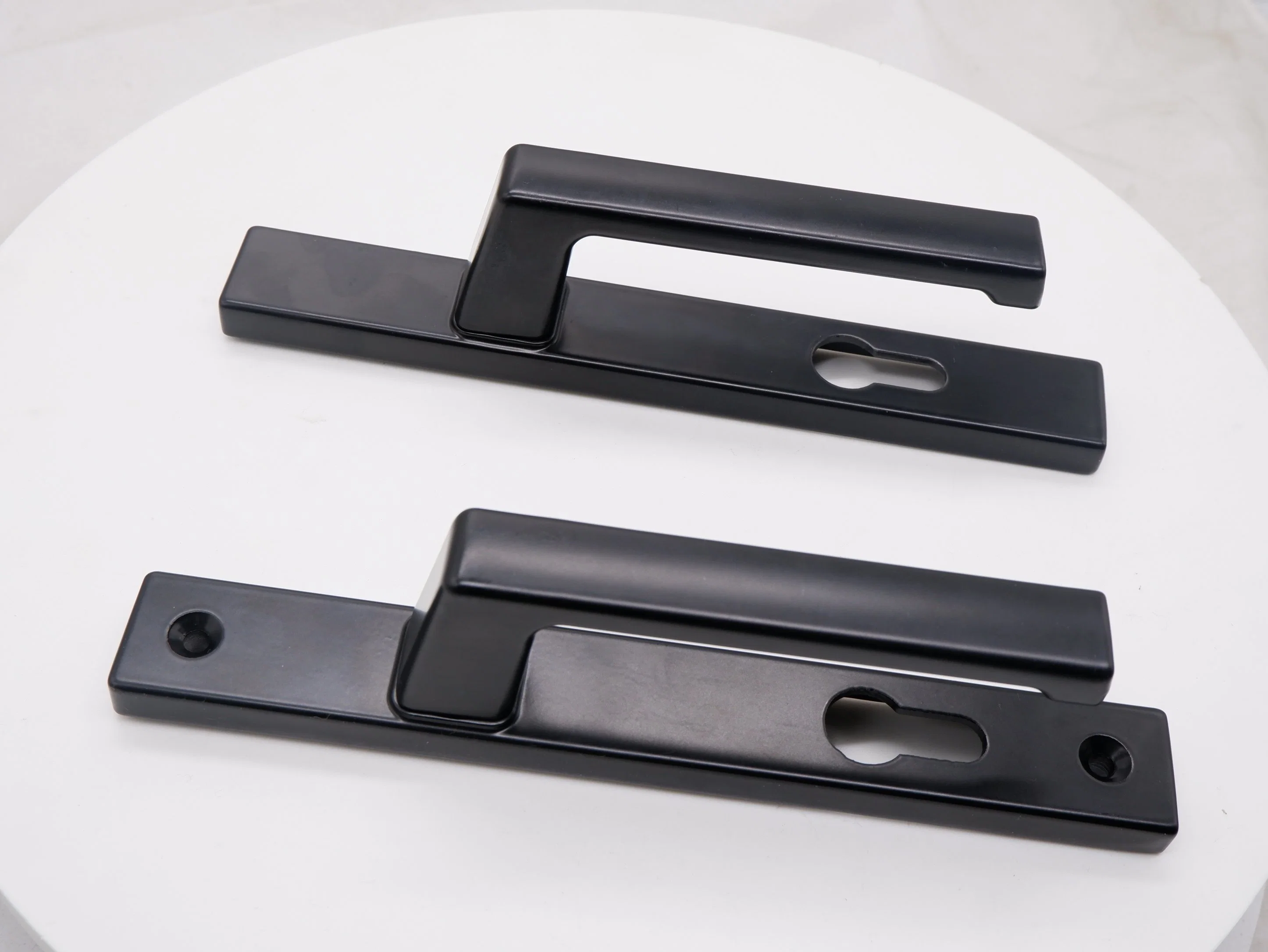 Unveil European Industrial Door Hardware: Combining Durability and Style in Locking Handles