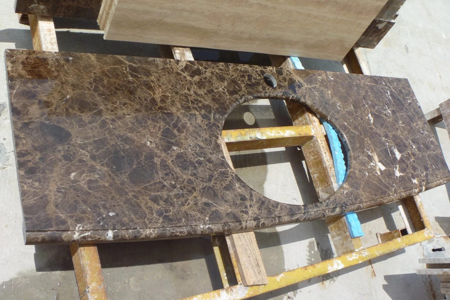 Customized Natural Stone Dark Emperador Marble Countertop Brown Marble Interior Decor