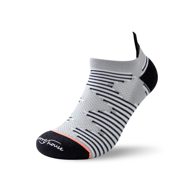 De la bonneterie Solid Color respirant Coupe basse court-circuit à la cheville Chaussettes Chaussettes de sport occasionnel