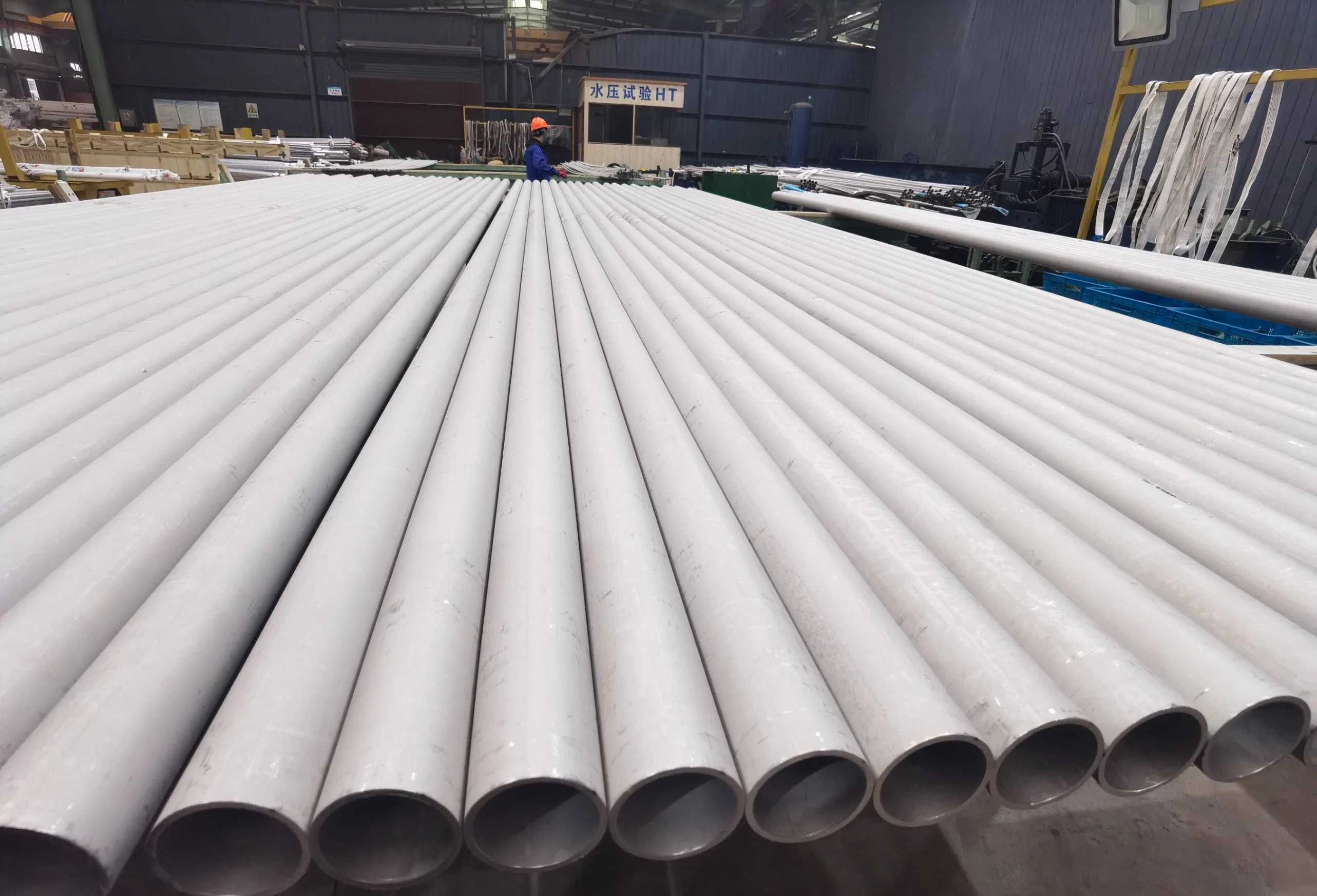 Manufacturer ASTM A312 304/316L/Tp321 Galvanized Steel Coil Seamless Stainless Steel Pipe/Tube