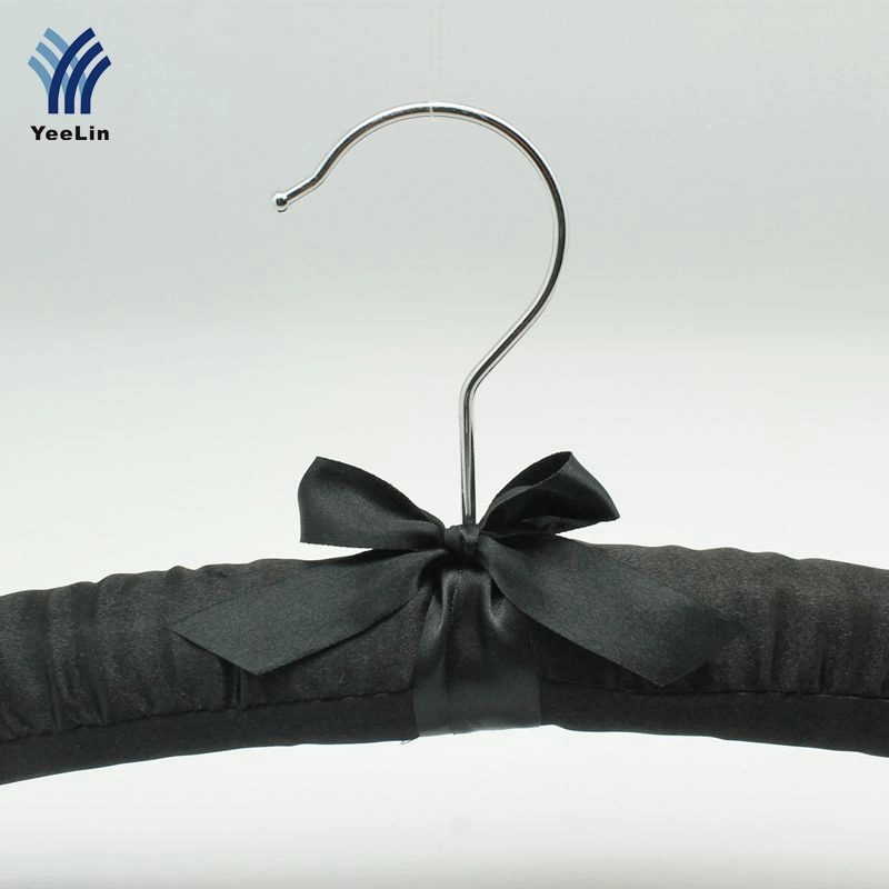 Yeelin Silky Black Satin Colgante con barra de cruz Rubberizada