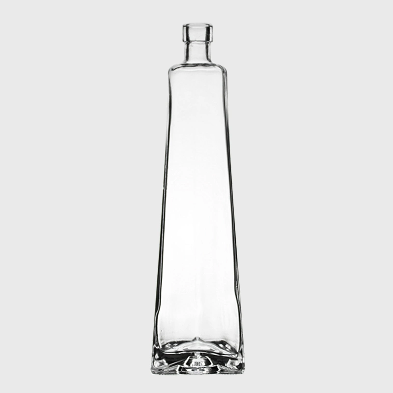 Cork Lid Custom Extra Clear Super Flint 700ml Vodka Alcohol Liquor Special 750ml Whiskey Unique Triangle Shape Glass Bottle