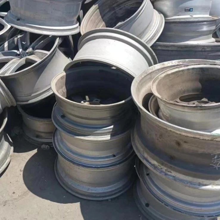 Cubos de roda para carros usados reciclados em saldos