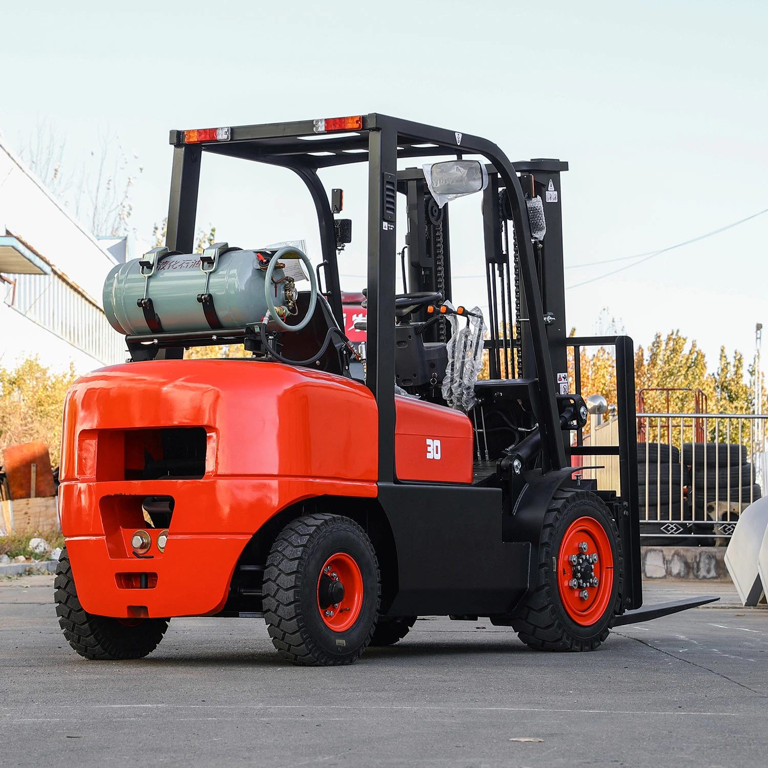 3 toneladas de combustible de motor importado Forklift/LPG Forklift en venta