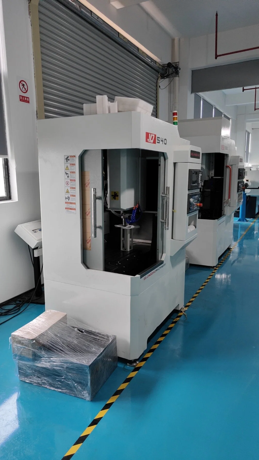 China Hot Sale Ys-540 Fresado de Alta precisión CNC Centro de mecanizado vertical de roscado y grabado máquina CNC