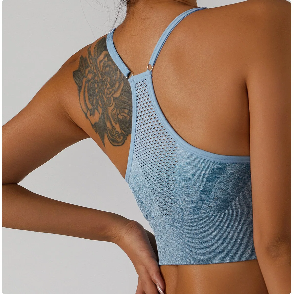 Soutien-gorge de sport personnalisé pour femmes, sexy avec un dos magnifique, soutien-gorge de fitness et de yoga respirant avec des bretelles fines, soutien-gorge de sport pour la course à pied.