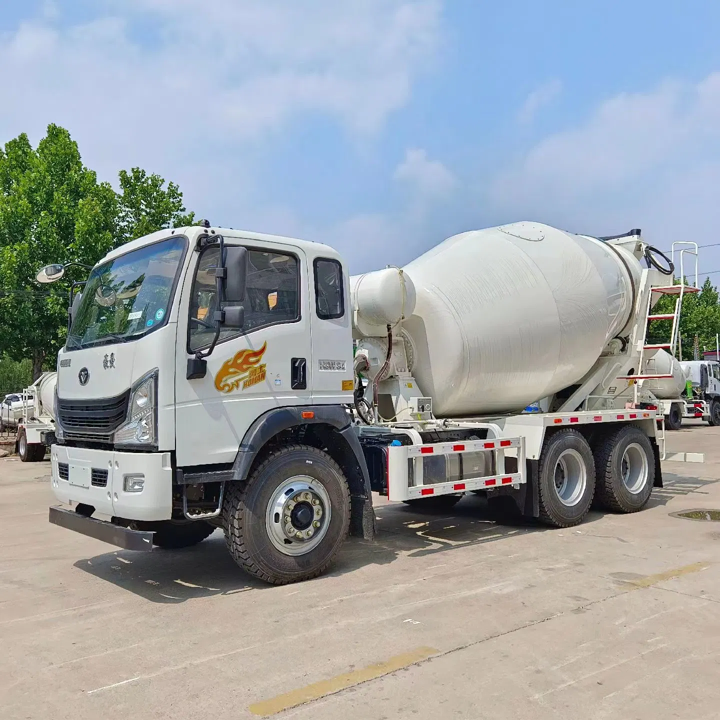 HOWO 8m3 Concrete Mixer Truck Cement Drum Tanker Construction Truck