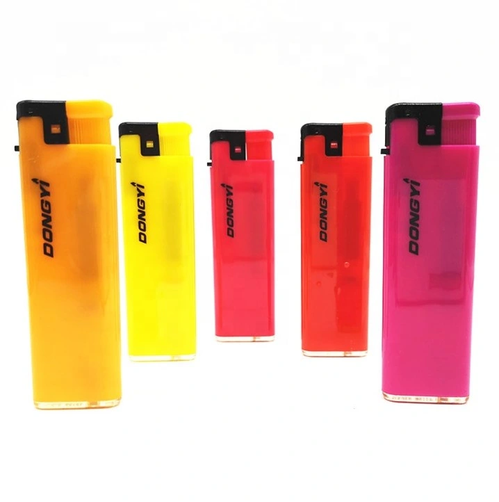 POM Matériau Matière plastique Briquet briquet à gaz jetables briquet électronique Garantie de Qualité ISO Allume-cigares