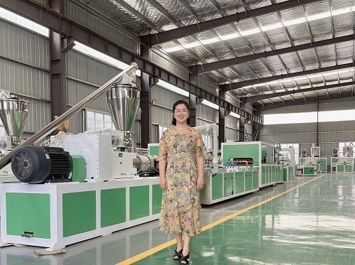 Plastic UPVC/PVC/WPC/PE/ PS/ PC /TPE/TPV Ceiling/Wall Panel/Fence/ Profile Making Extruder Machine/ PVC Window and Door Profile Extrusion Machine