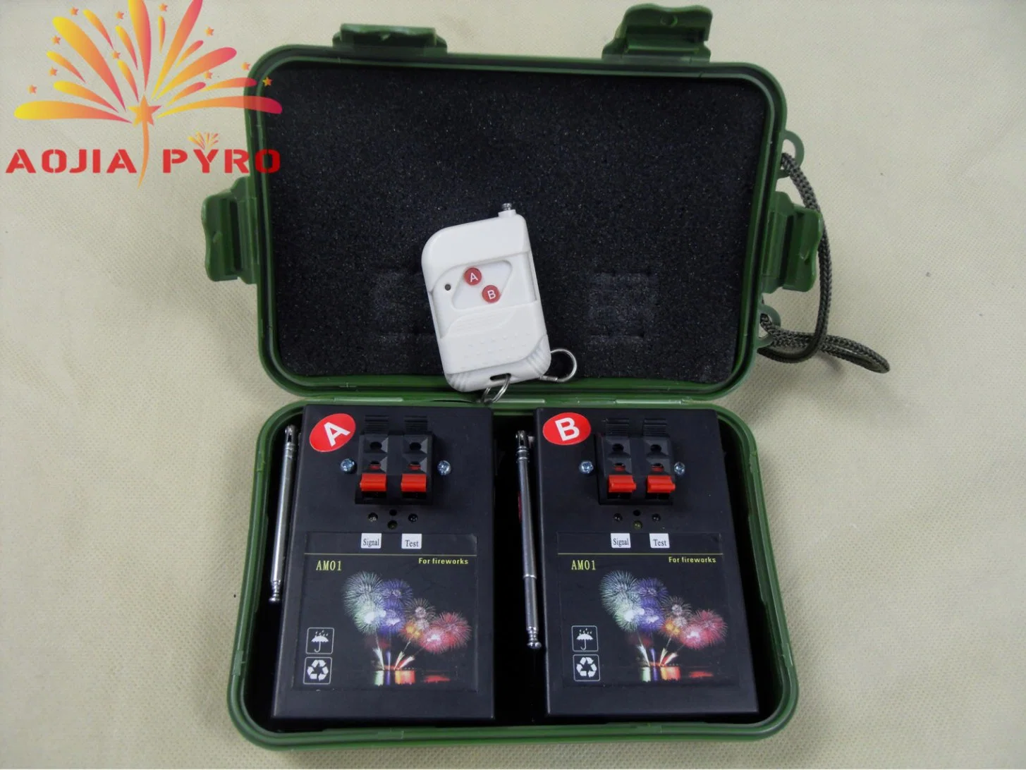 Am01r-2 2cues Hot Sale Pyrotechnics Wireless Controller Remote Control Fireworks Firing System
