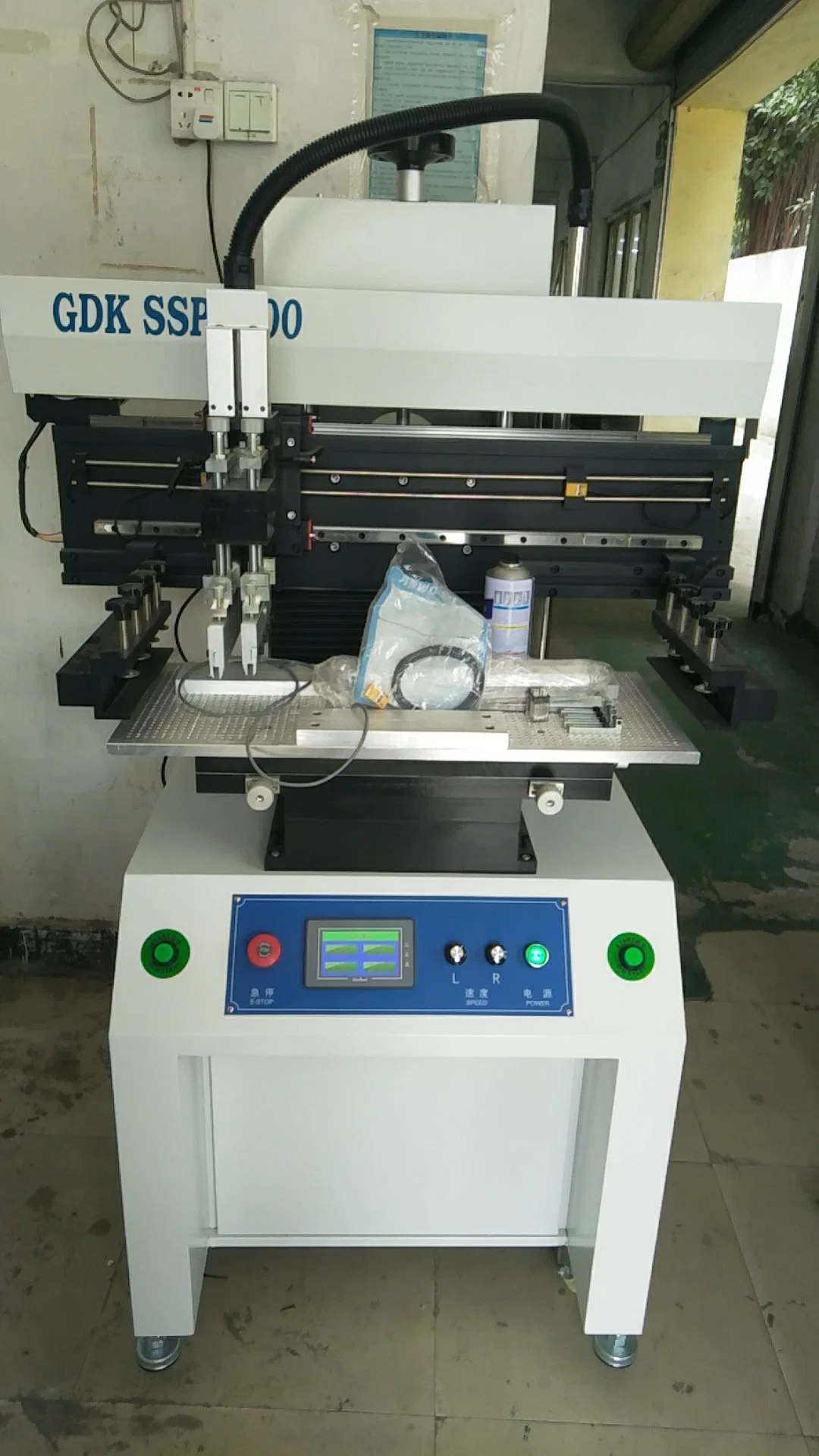 GDK Ssp-600 Semi-Automatic Silk Screen Printing Machine Flexo Stencil Screen Printer with CE