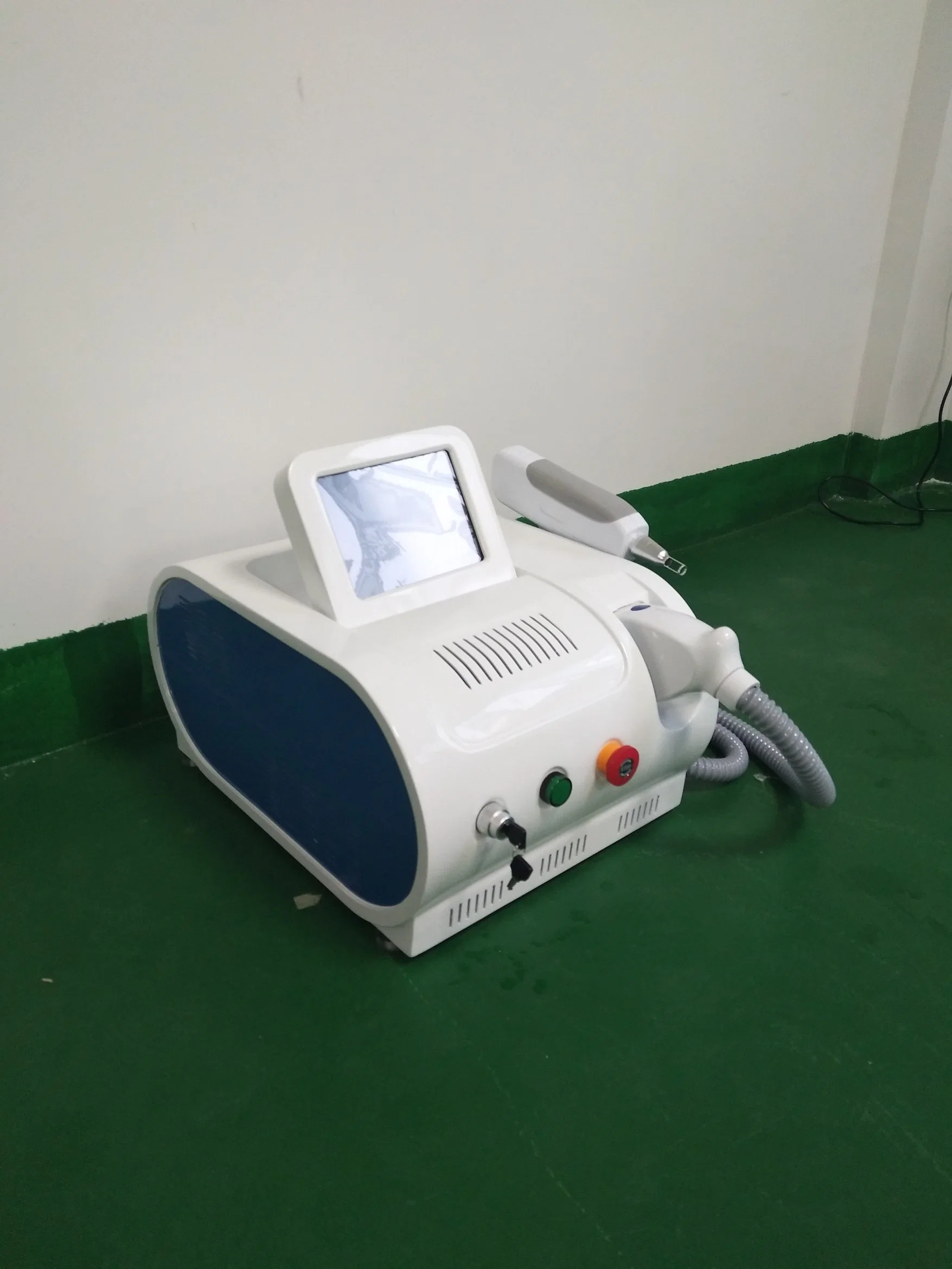 Newest Laser Tattoo Removal Machine Removal of Freckle Lentigines for Beauty Clinic