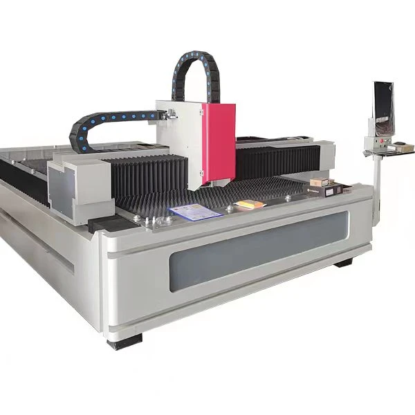 Machine de découpe laser à fibre 1500W 2000W 3000W Source laser pour la découpe de l'acier.