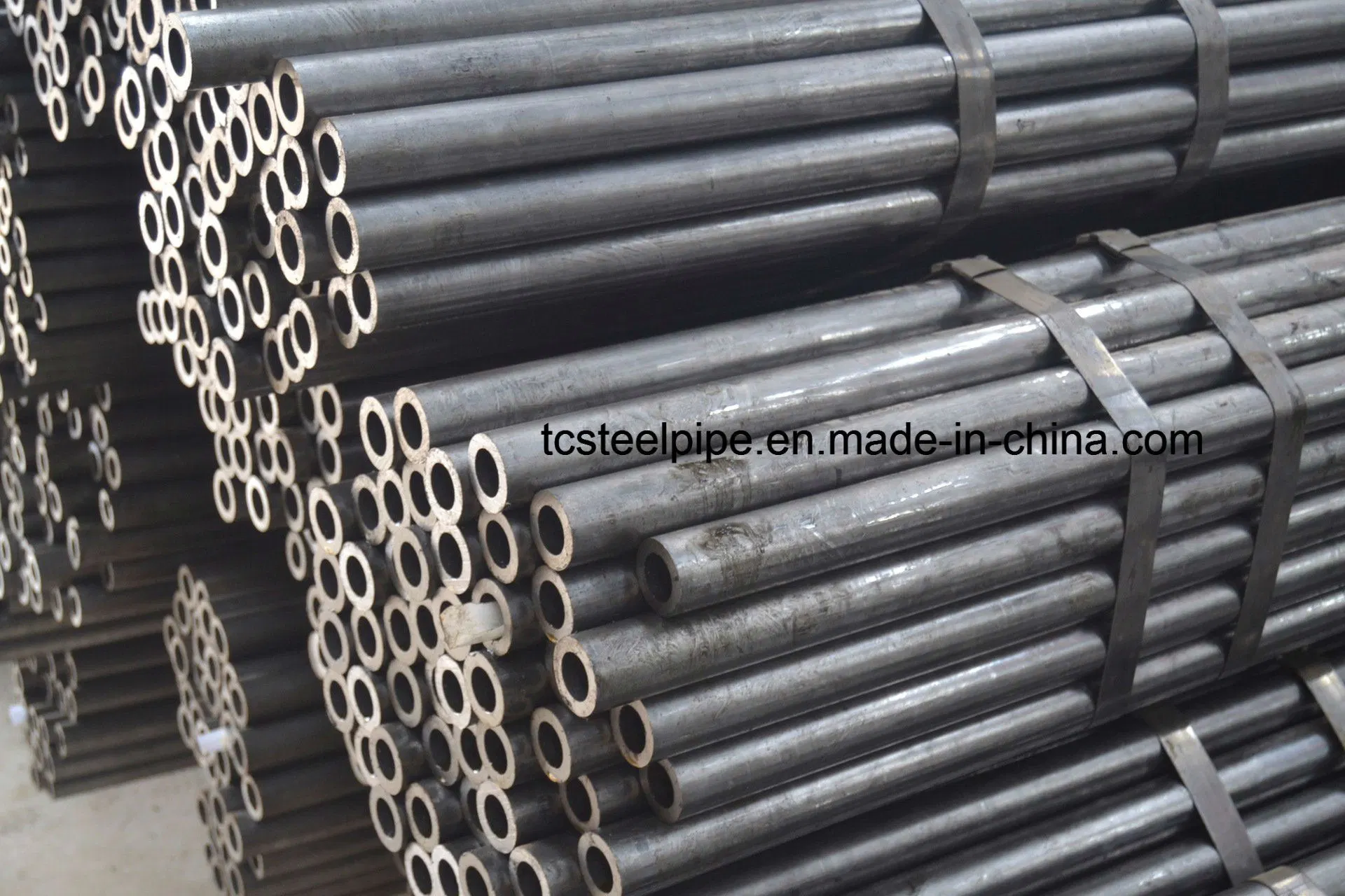 ASTM A192 Bolier Tube Seamless Carbon Steel Pipe