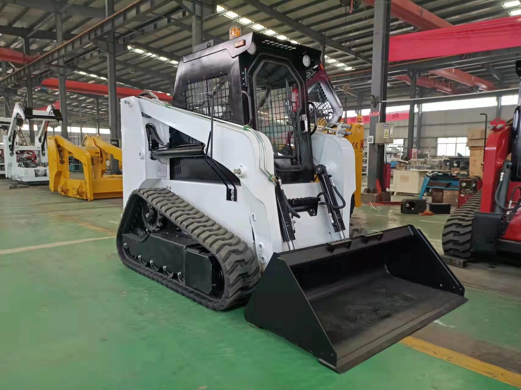 China New Mini Track Skid Steer Loader Optional with Various Attachments