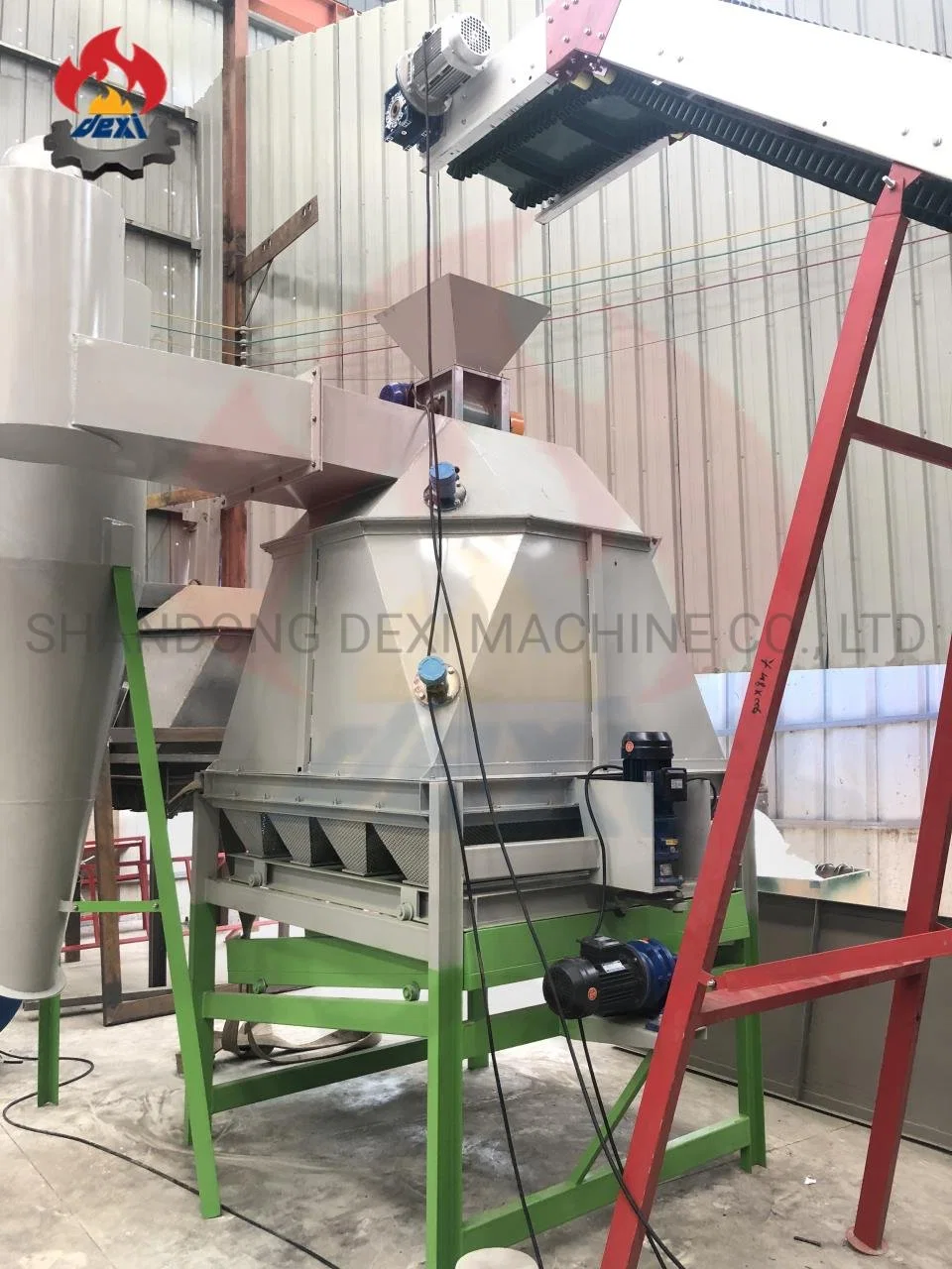 Drehplatte Swing Wood Feed Pellets Kühlmaschine Produziert Feed Cooling Maschine