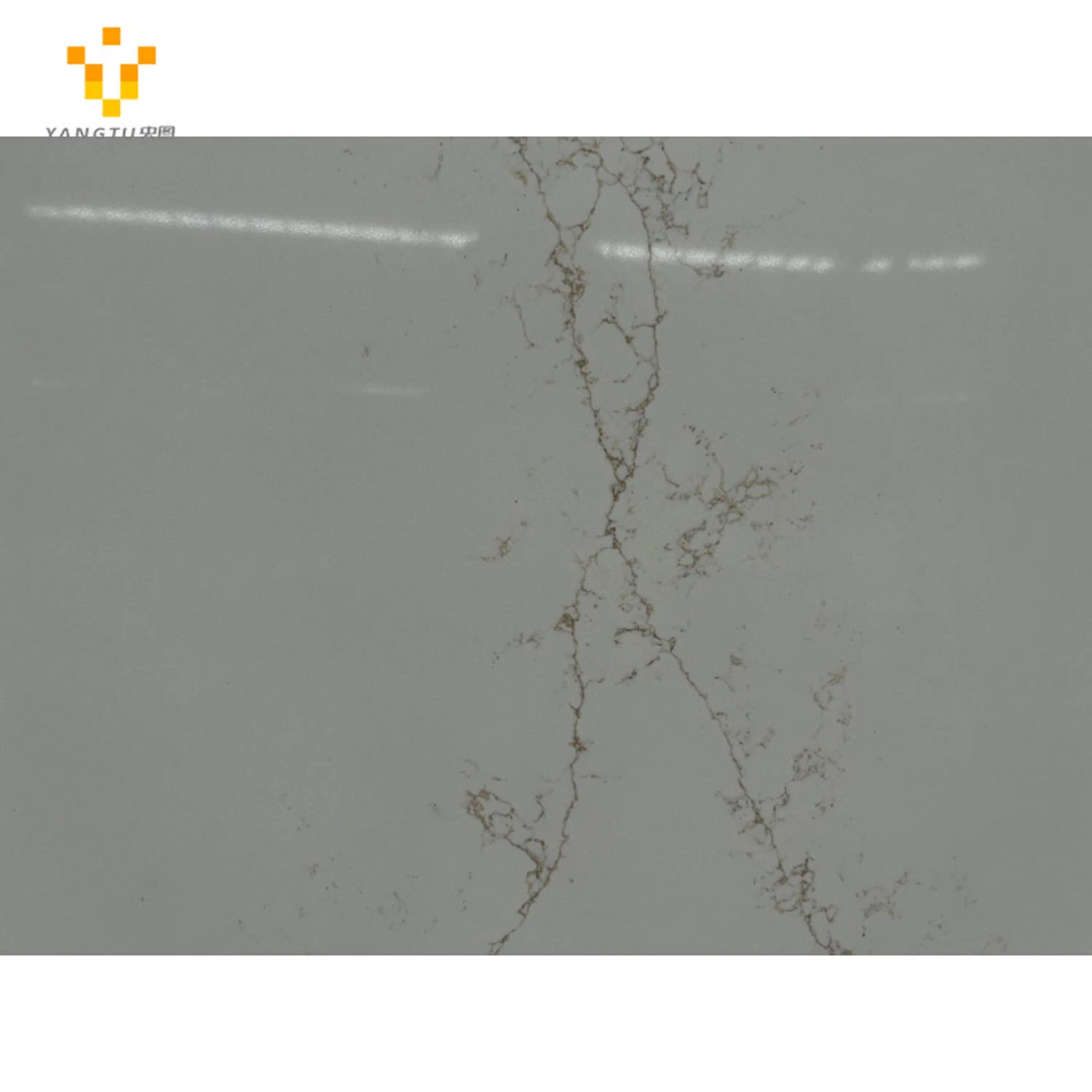 Prefabricated White Quartz Countertop Slab Calacatta Quartz Countertop Light Veins White Modern Kitchen