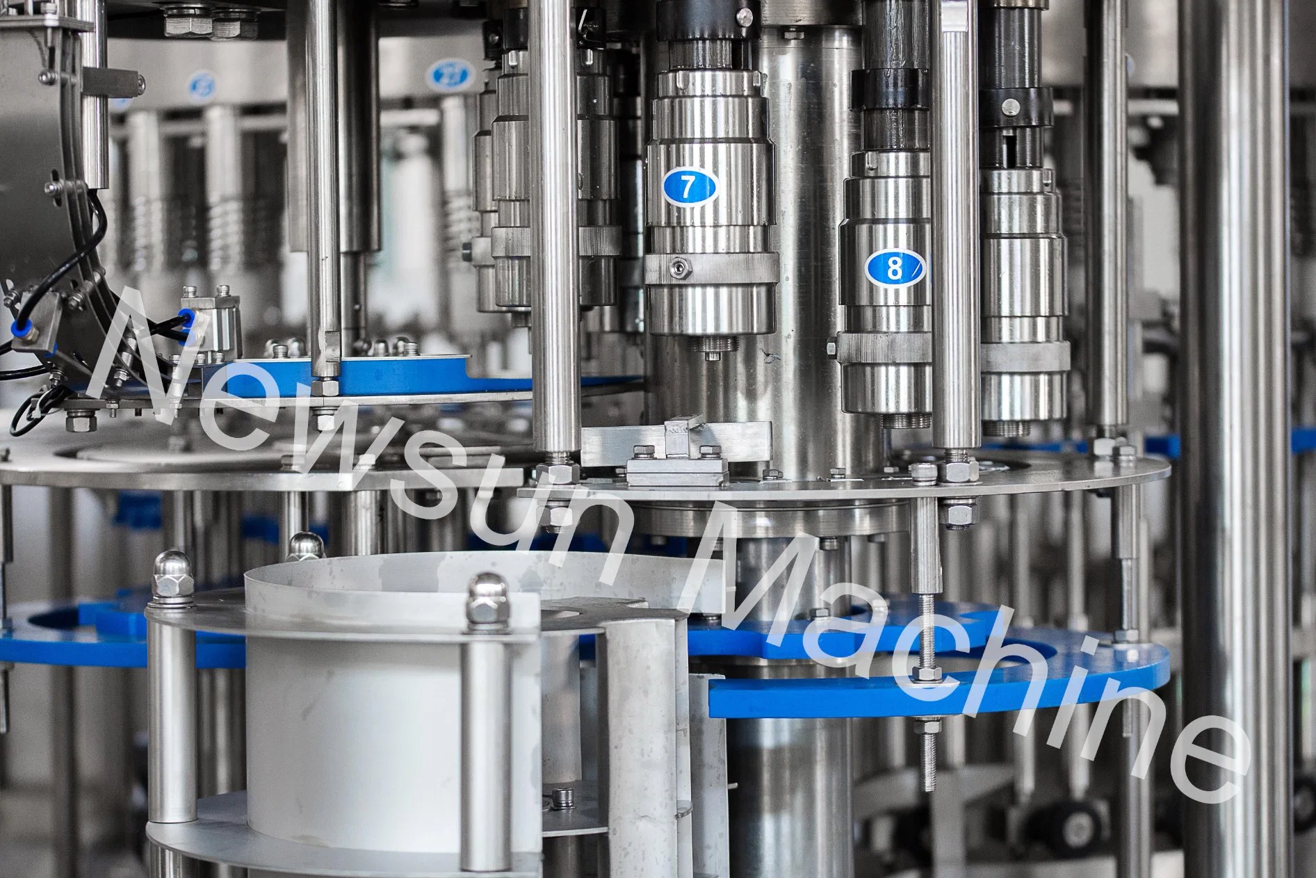 Automatische Flasche Mineralwasser Pure Aqua Trinkquelle Funkenwasser Flasche Abfüllung Abfüllung Herstellung Verpackung Produktionsanlage Maschinenpreis