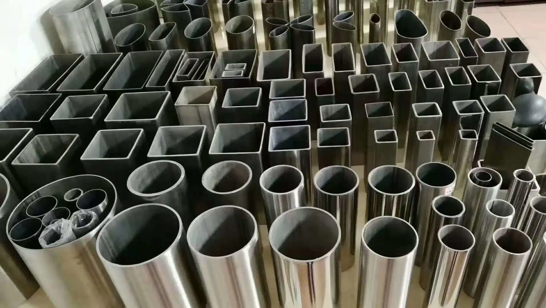 High Strength ASTM Standard 200/300/800 825 840 Series N08825 N08800 2.4858 1.4876 Welded Stainless Steel Pipe Electric Heating Tube