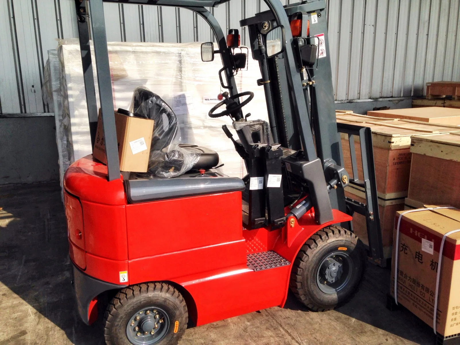 محرك البنزين Heli 1.8طن بنزين ForkLift Cpqd18 مع CE