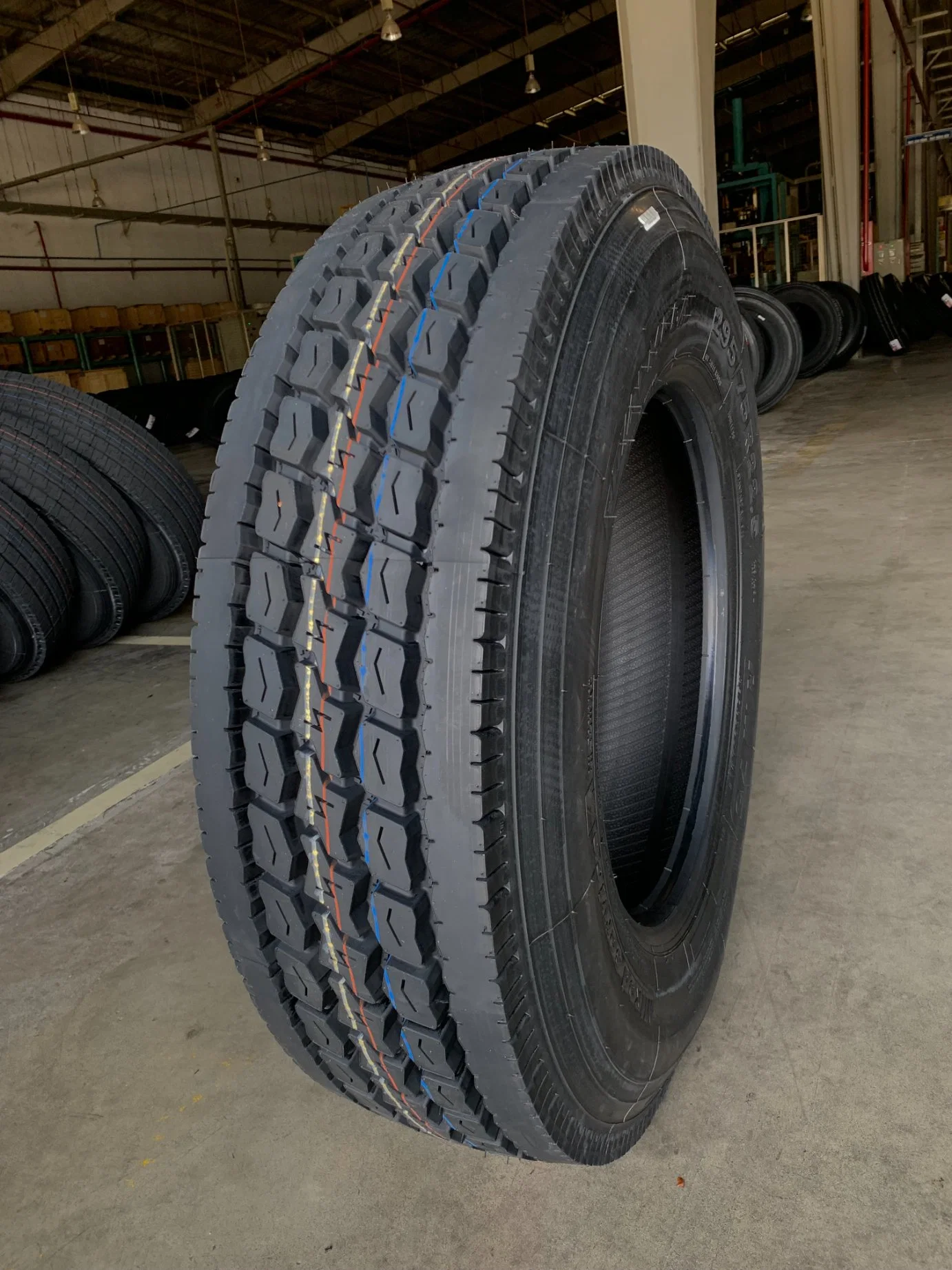 (recommend-VO-US) Vietnam Commercial Truck Tires 285/75r24.5 with DOT for Us